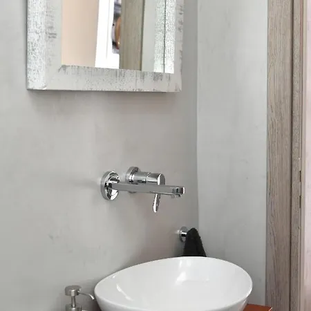 Iresma Apartment *