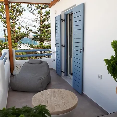 Iresma Naousa (Paros)