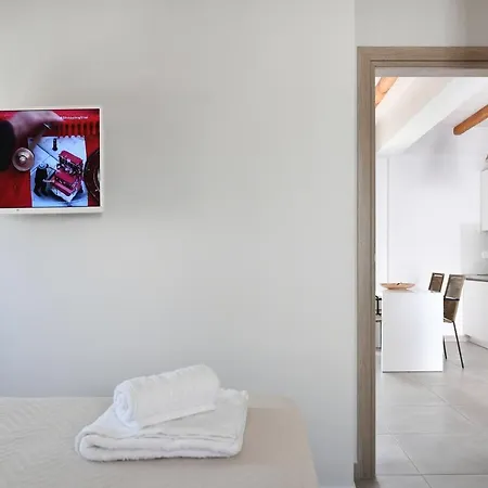 Iresma Apartment Naousa (Paros)